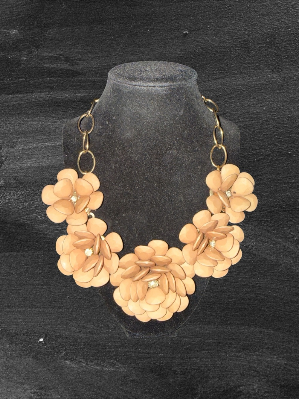 Vintage-Style Taupe Floral Statement Necklace – Gold Tone & Rhinestone Accents